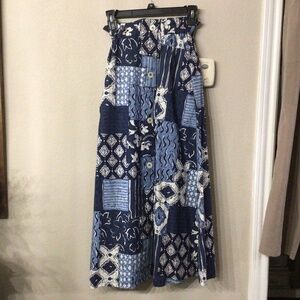 Vintage On The Verge Button down patchwork skirt. Size 8 medium